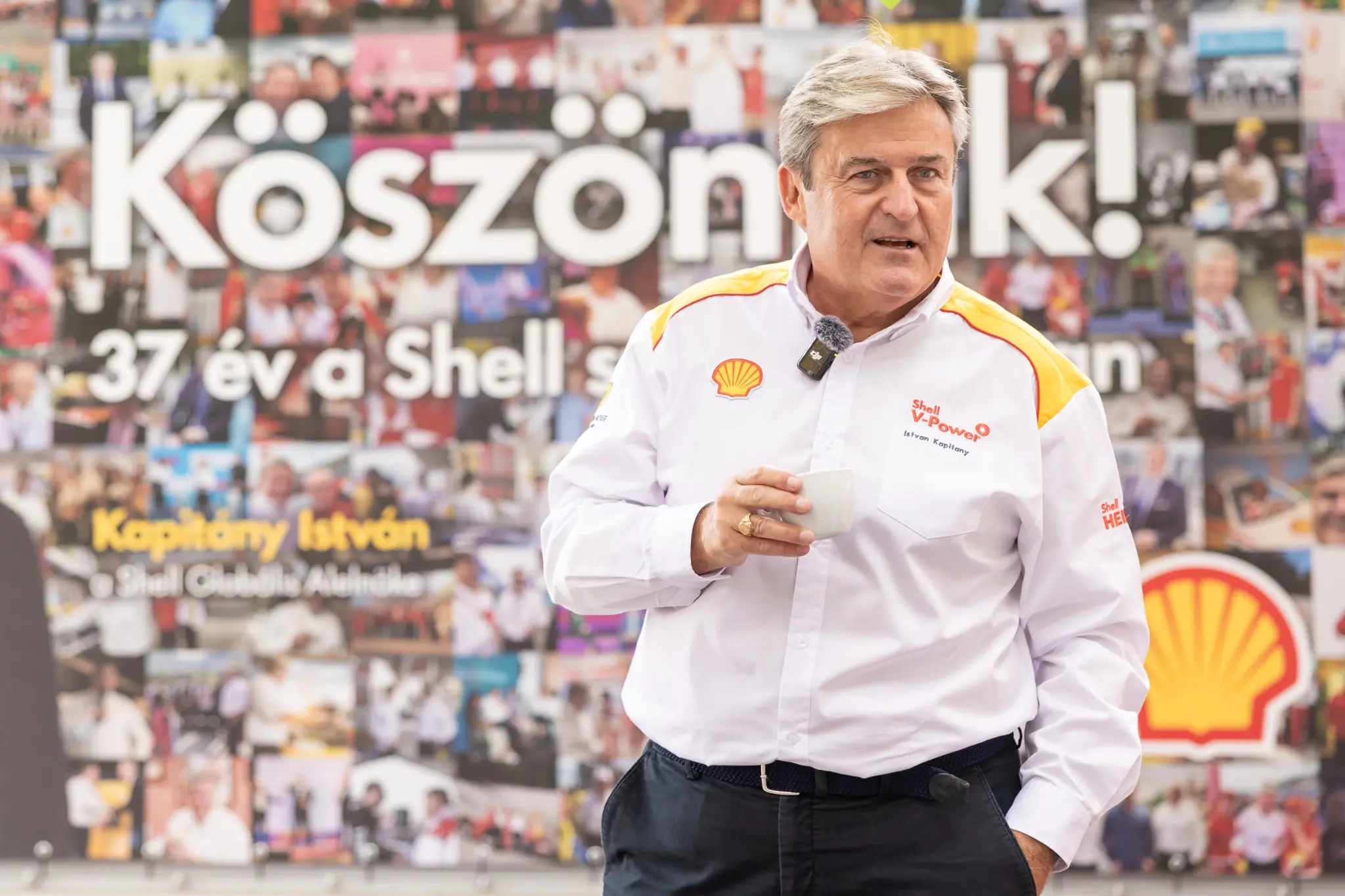 Kapitány István a Shell vállalati rendezvényén
